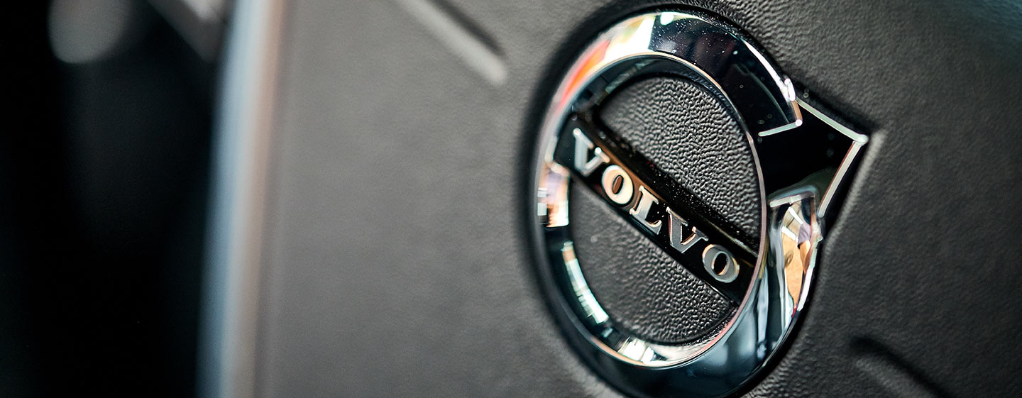 Volvo limits all new models to 180km/h to help cut road accidents
