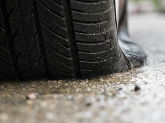 What To Do If Your Car Tyre Bursts